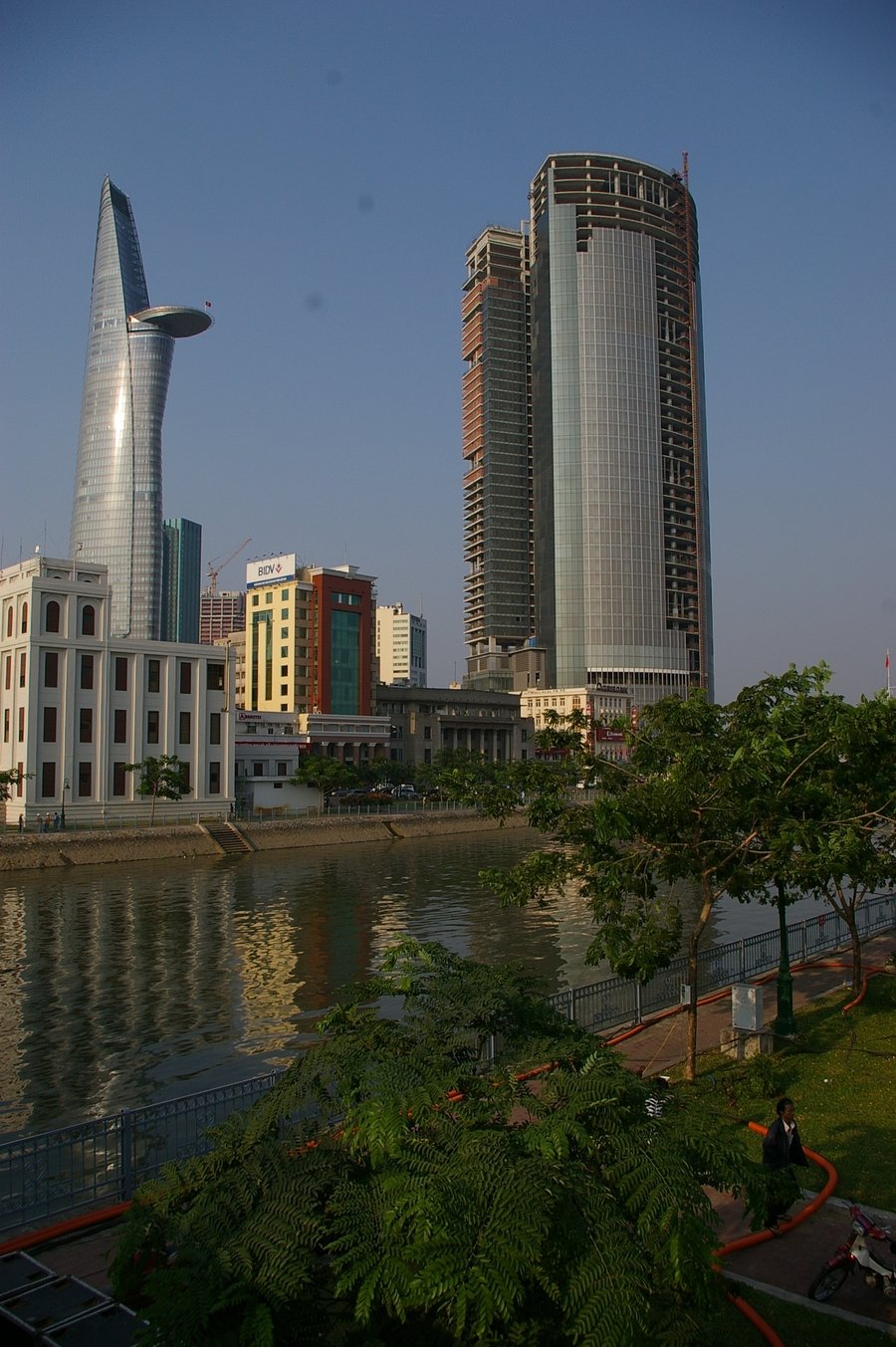 300