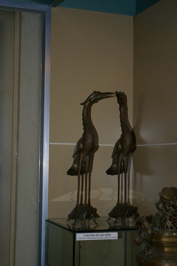 196