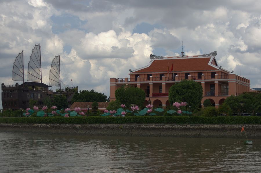 200