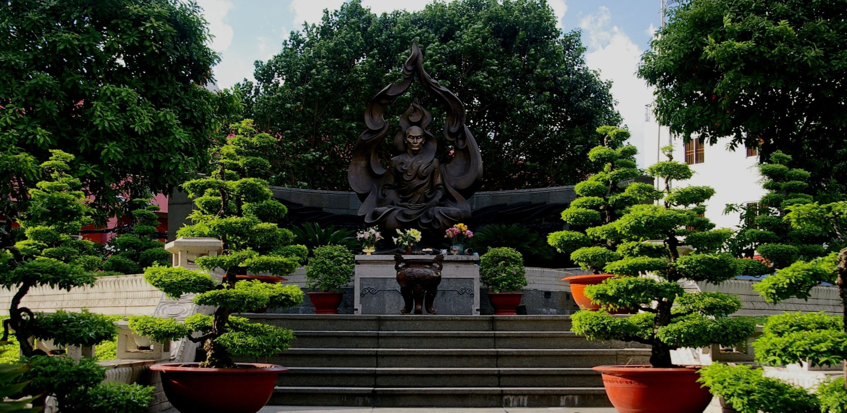 vn